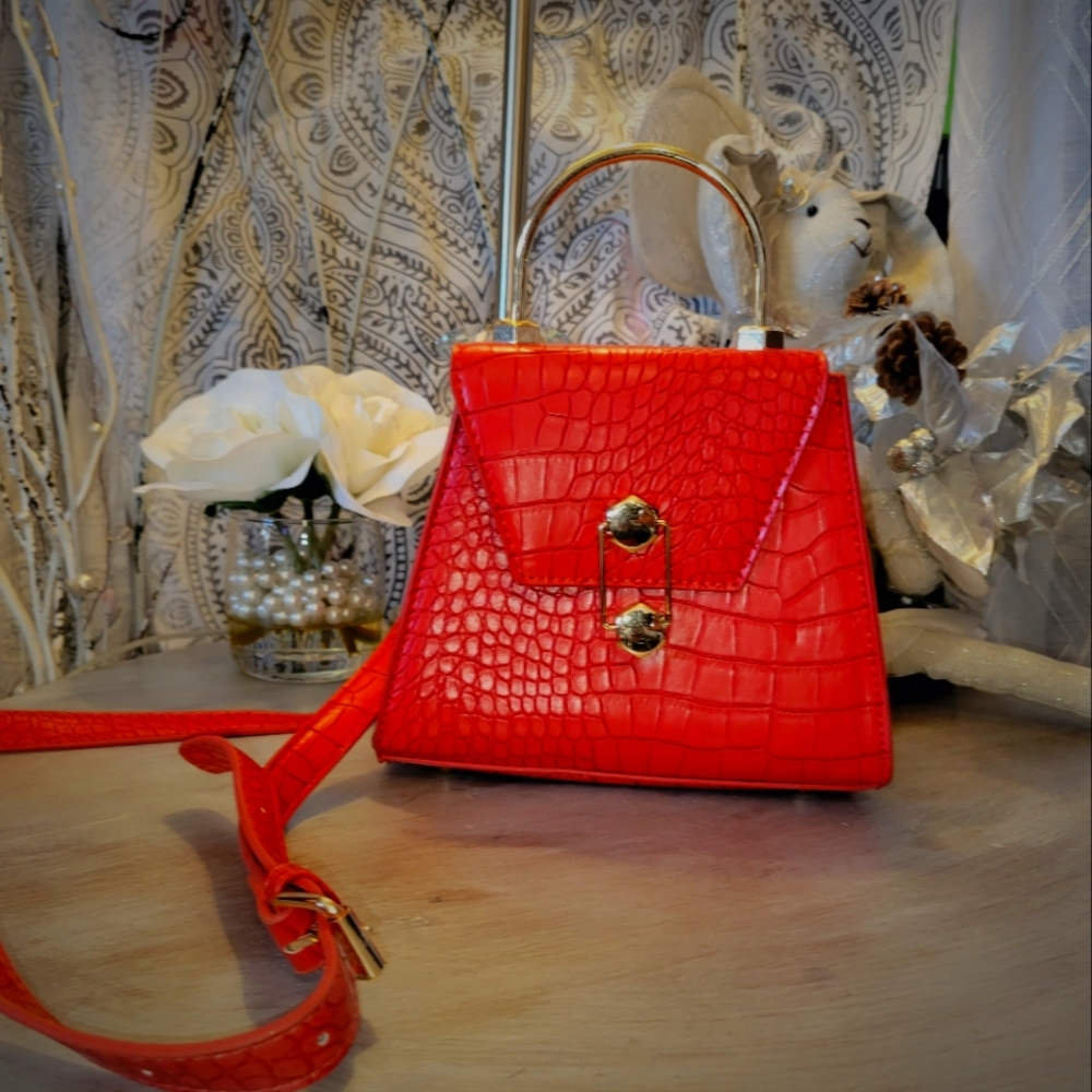 Badgley Mischka mini ♥️